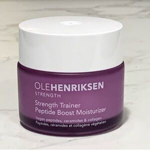 Ole Henriksen Strength Trainer Peptide Booster